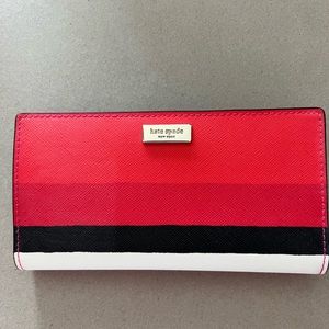 Kate Spade bifold wallet